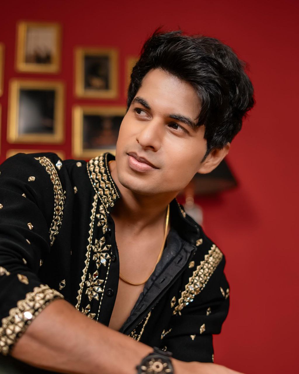 The Classic Black Mirror Embroidered Work Mem's Kurta Set