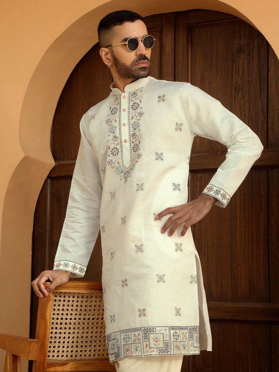 Off-White Nick  Embroidered Kurta Pyjama with Stole