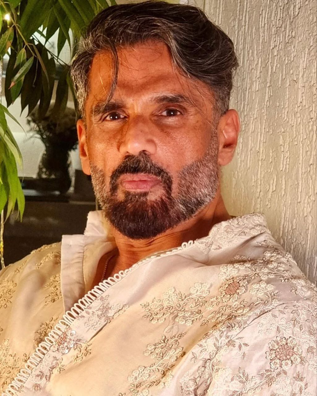 Albescent White Embroidered Kurta Pyjama Set.