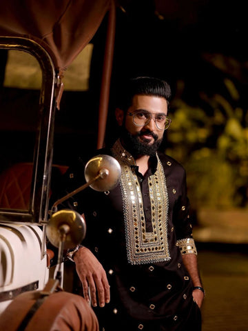 The Black Mirror-Work Kurta Set